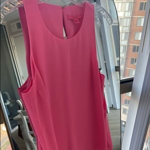 Hot pink Lilly Pulitzer tank top, scoop neck. Size Medium. New with tags.